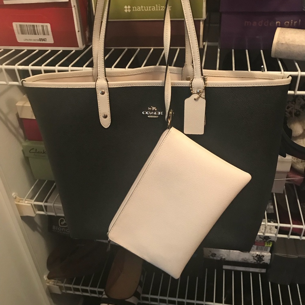 Large coach tote